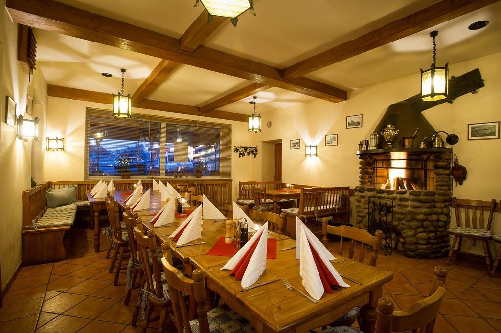 Hotel Sumava Vyšší Brod エクステリア 写真